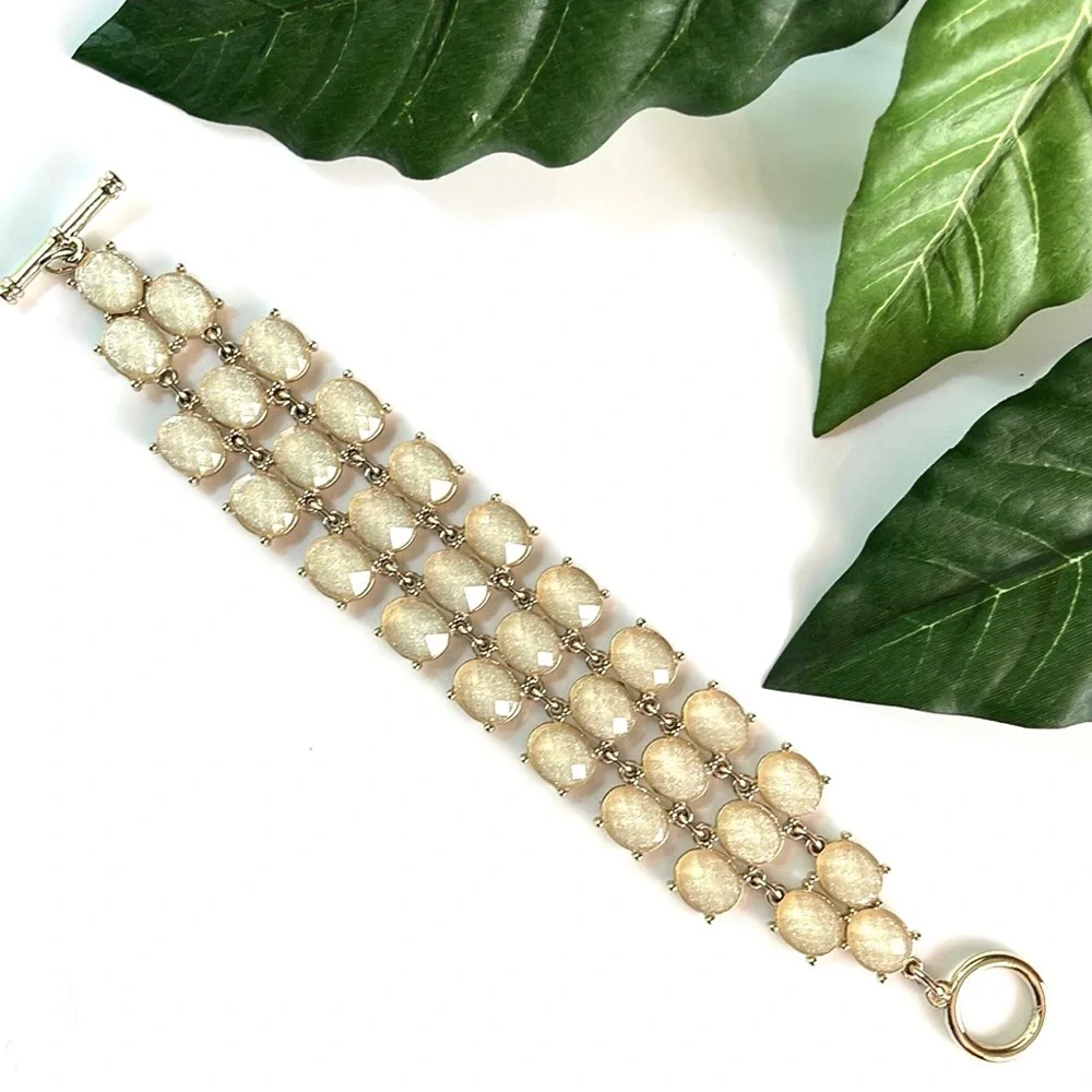 WHBM STONE TOGGLE BRACELET